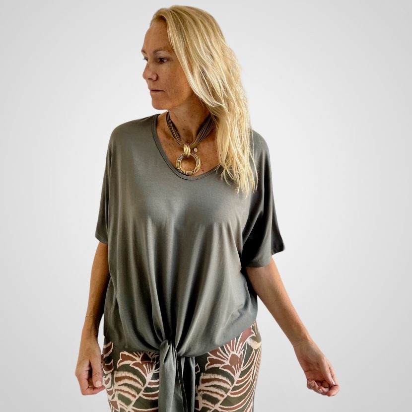 CAMISETA “LUCÍA” VERDE