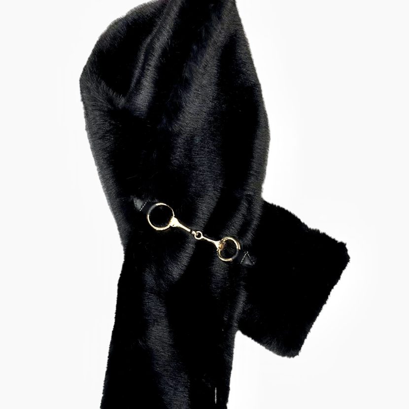 Cuello pelo artificial negro “ISABEL “